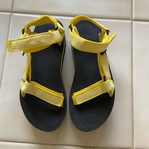 COPY - Teva sandal, color yellow, size 7M. 1-3/4” platform.